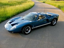 GT40FrontQuarter2011.JPG