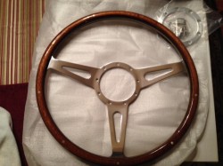 15_Inch_Steering_Wheel1.JPG