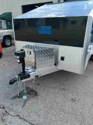 front_view_-_blue_trailer1.jpg
