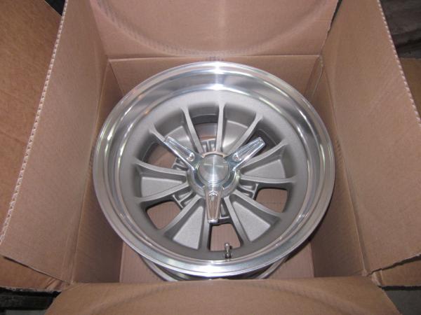 First view in the box - Yes, I like my new wheels