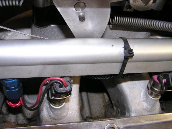 Cam shape blocked by fuel rail but it shows you general design