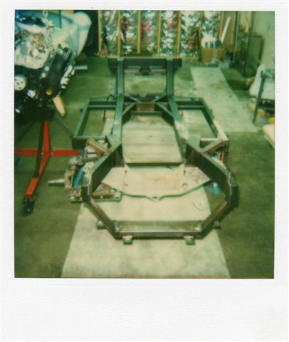 First generation front suspension being fitted.  It is history now.  The new IFS by Fast Cars in Michigan is a nidce piece of kit.