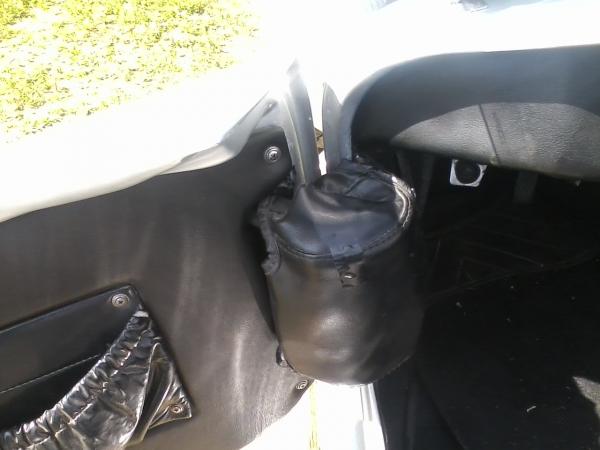 door hinge with cover