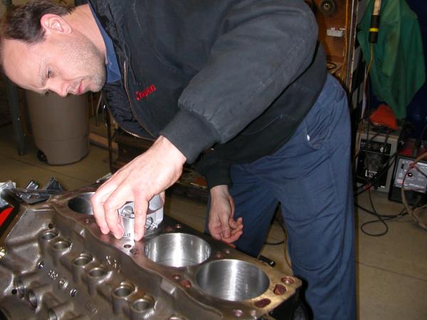 Eddie Wilson building my 302 / 354 stroker motor