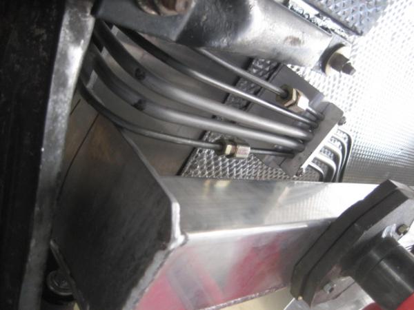 Brake line location details (10)