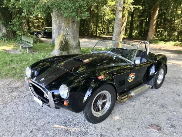 Contemporary Classic Cobra
381cui Cleveland
AVON  245 60 15 / 295 50 15