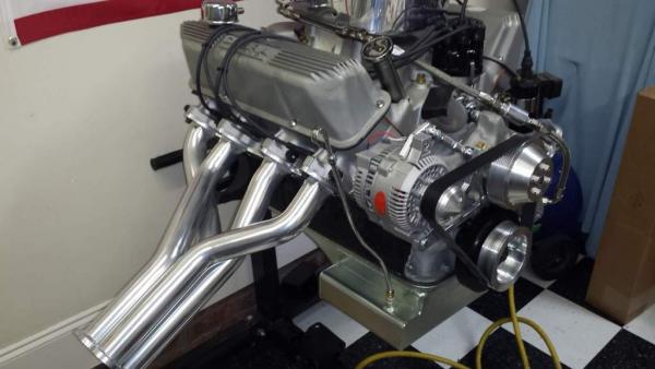 445 inch Ford FE... Blue Thunder heads, intake, Oregon Cam, 780 Quick Fuel,  TKO 600.. runs like a cat with his ass on fire.