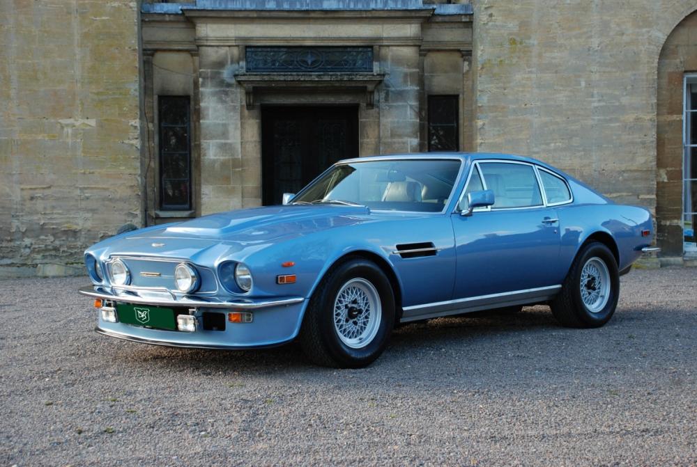 Aston Martin V8 Vantage 1979 blue left