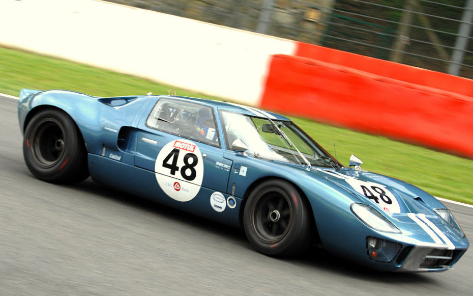 Ford GT40 blue