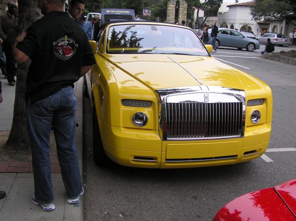 Does this roller come in yellow?The mean streets of Carmel