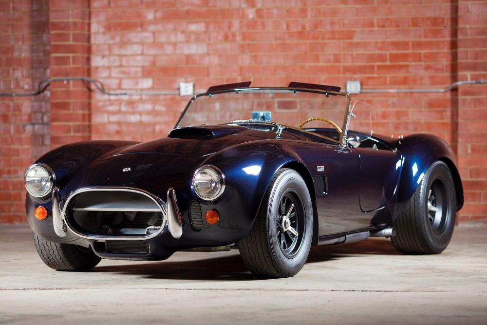 Cobra 427 ERA620 street front side
