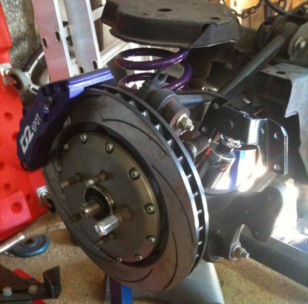 Rear brakes 355mm 6 pot
