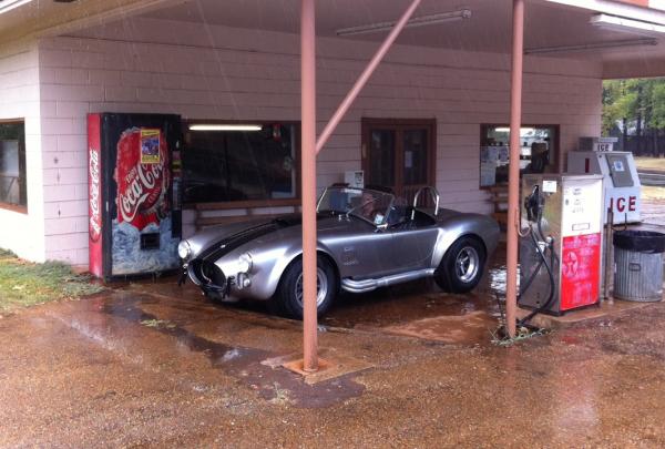 A little rain cover near Jasper Texas...  Pretty sure I heard banjos...  ;)  Nice little town..  Great drive..