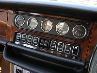z Jaguar XJ6 4 2 Series 1 dash1