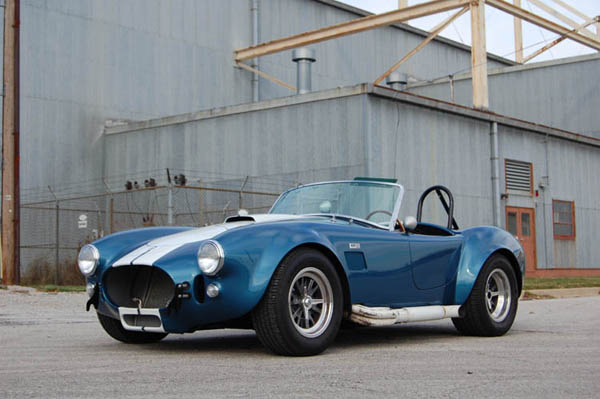 cobra_at_c-130_hangar