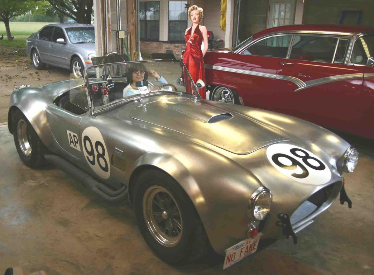 152811-27-02Rima,MarilynandCarverylores