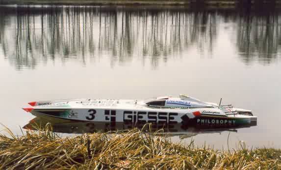 My_extream_twin_at_the_pond