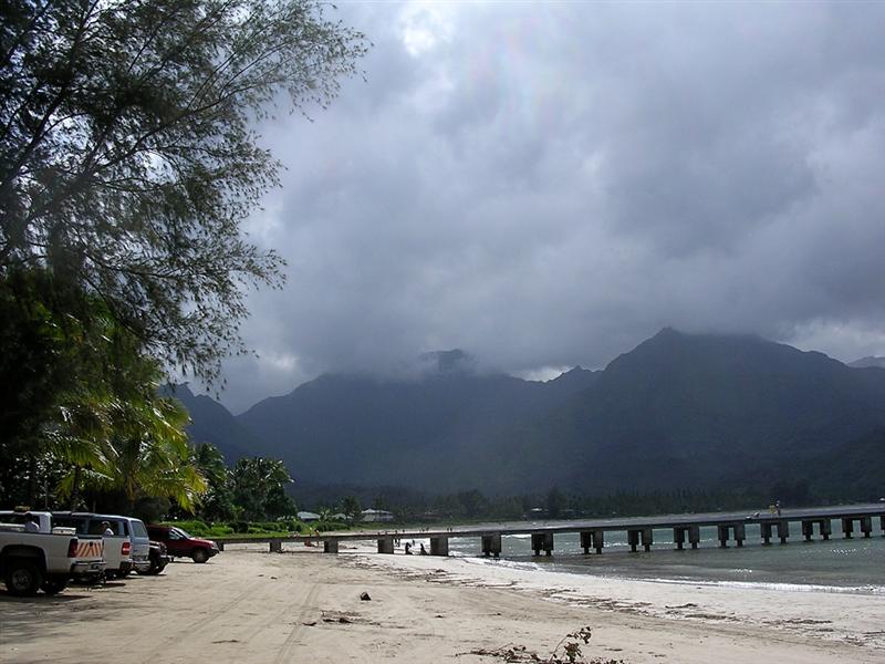 Mountains_In_Hawaii_Medium_