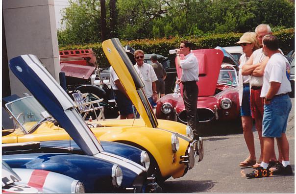 141032003_aer_carshow0005