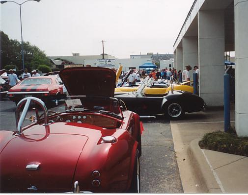 141032003_aer_carshow0010