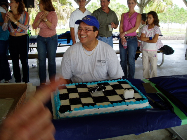 11446manny_with_cake