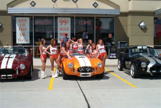 11446orange_at_hooters