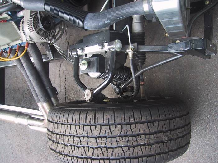 12317Cobra_front_suspension_1_