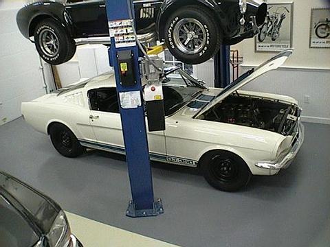 12588gt350rfront
