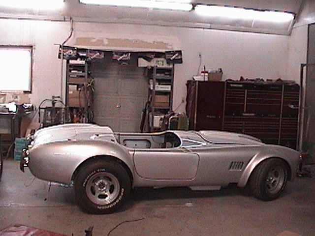 13640body_on_at_DVs_shop_Feb041