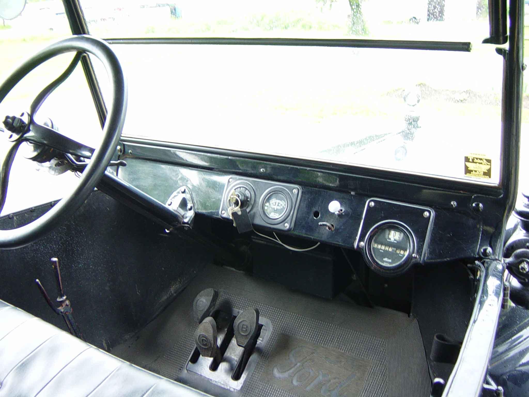 14460t_interior