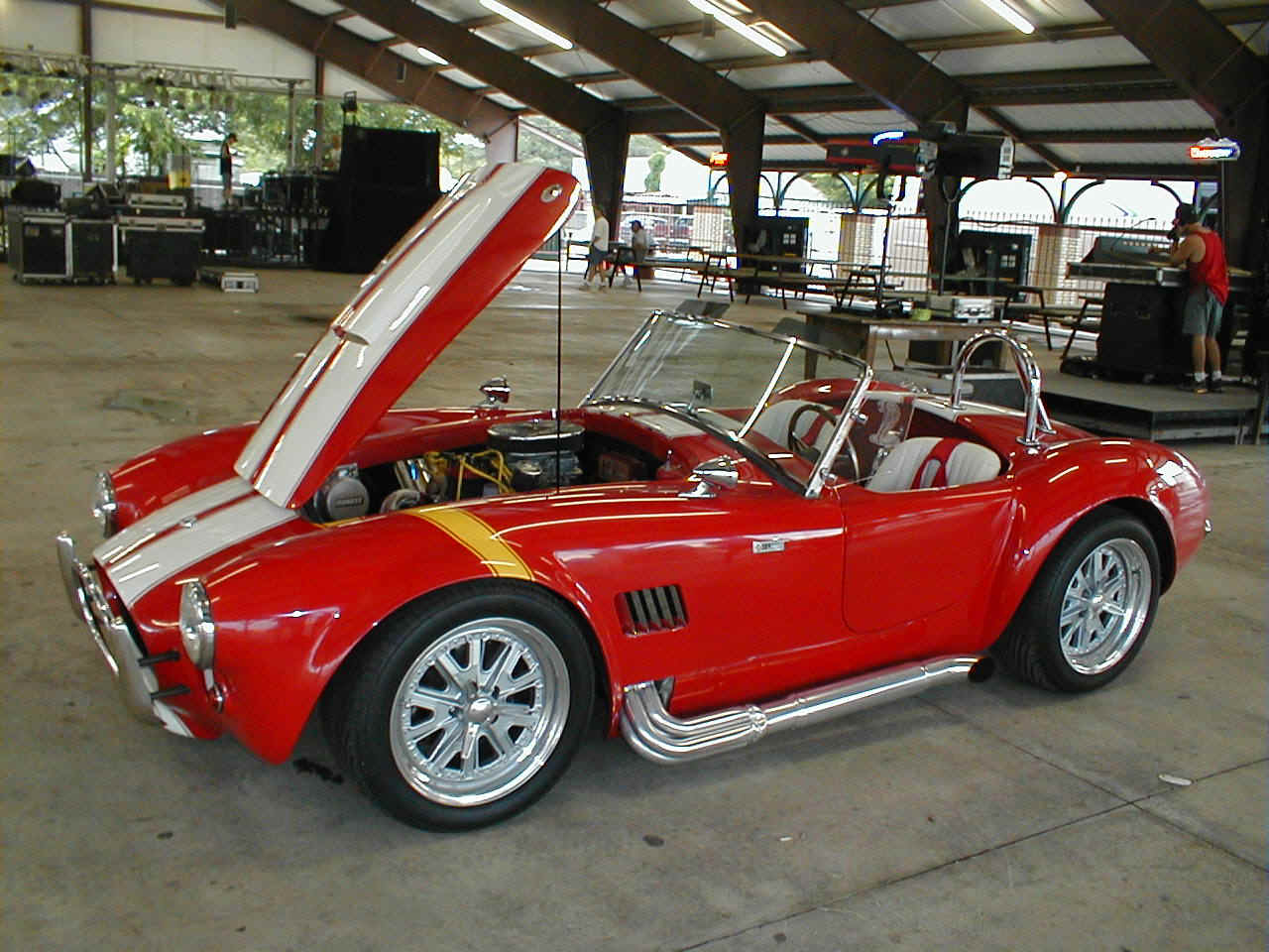 1486366_Cobra_Front_Quarter