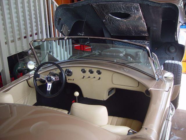 14974162-50picture_162