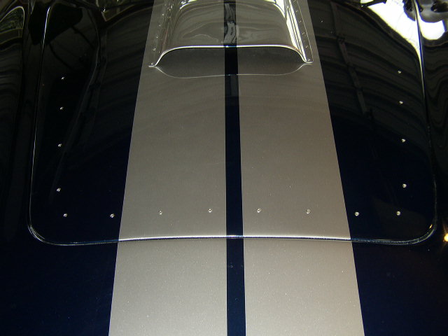 1568016_Rivets_in_hood_b