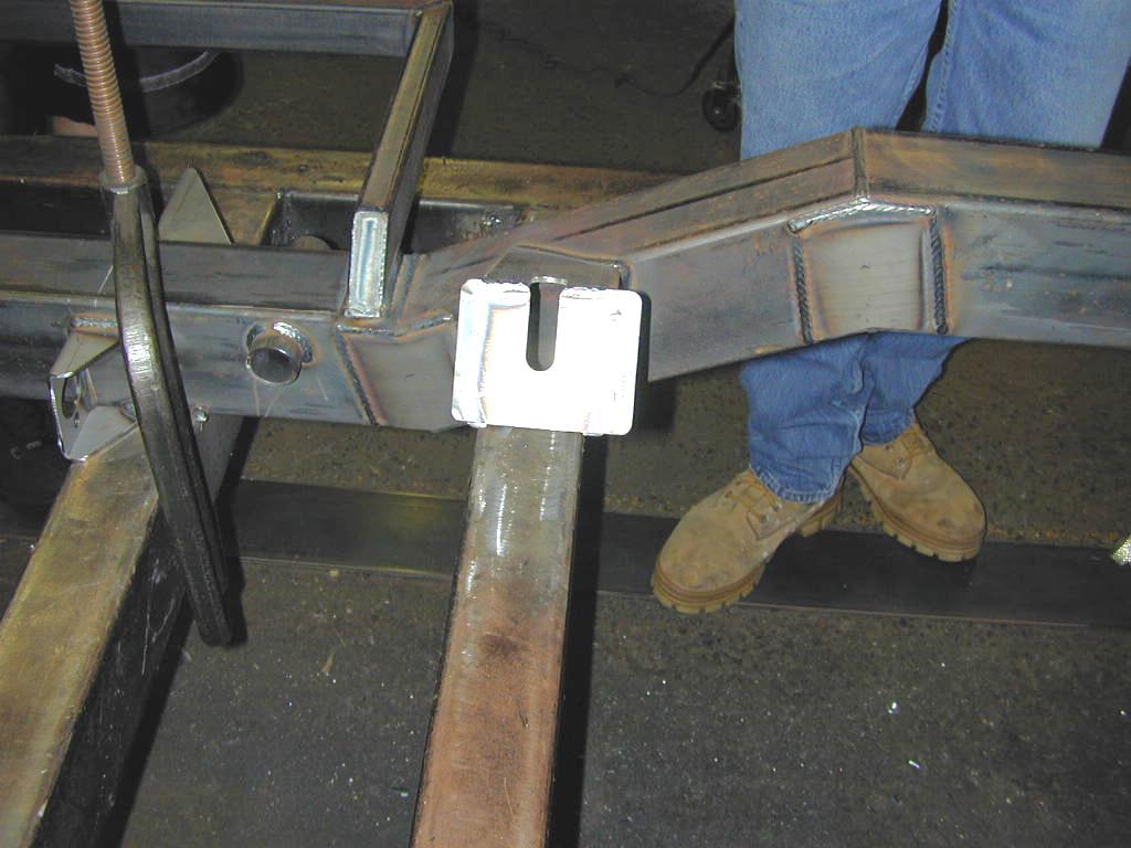 16625eradetails_-_notegussetsatbends