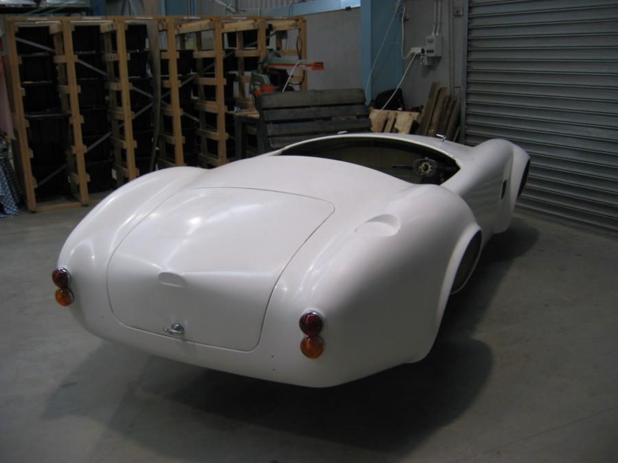 17735car_rear2