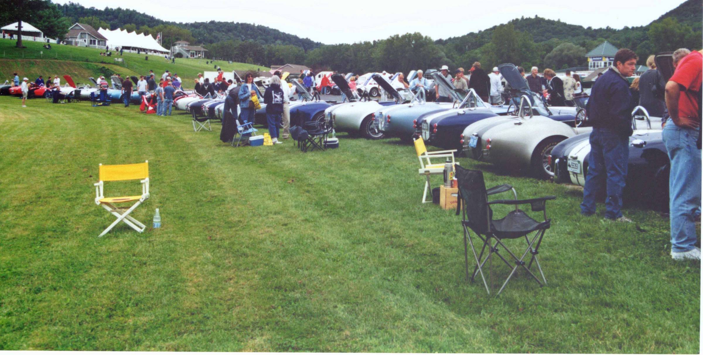 17949Cobras_at_Lime_Rock_2004-09-05_Small