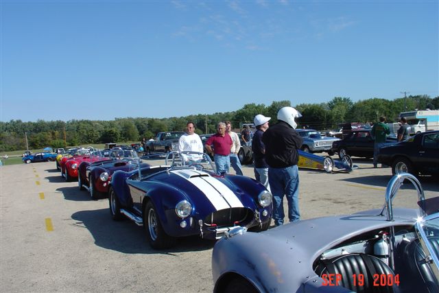 18218byron_fall_04_waiting