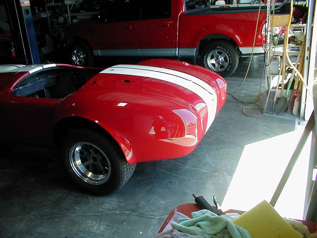 18227cobra_paint_and_body_010