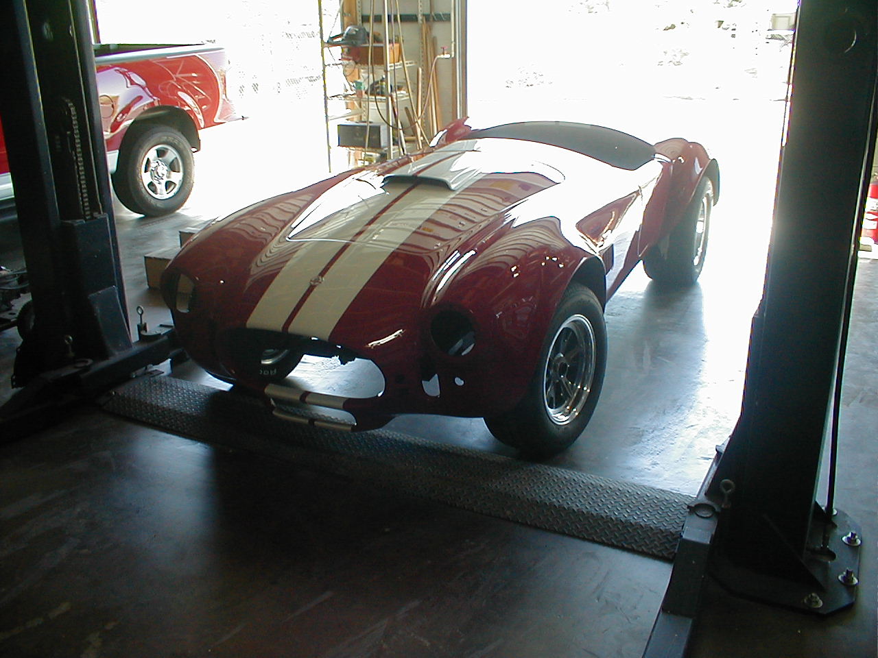 18227cobra_paint_and_body_011