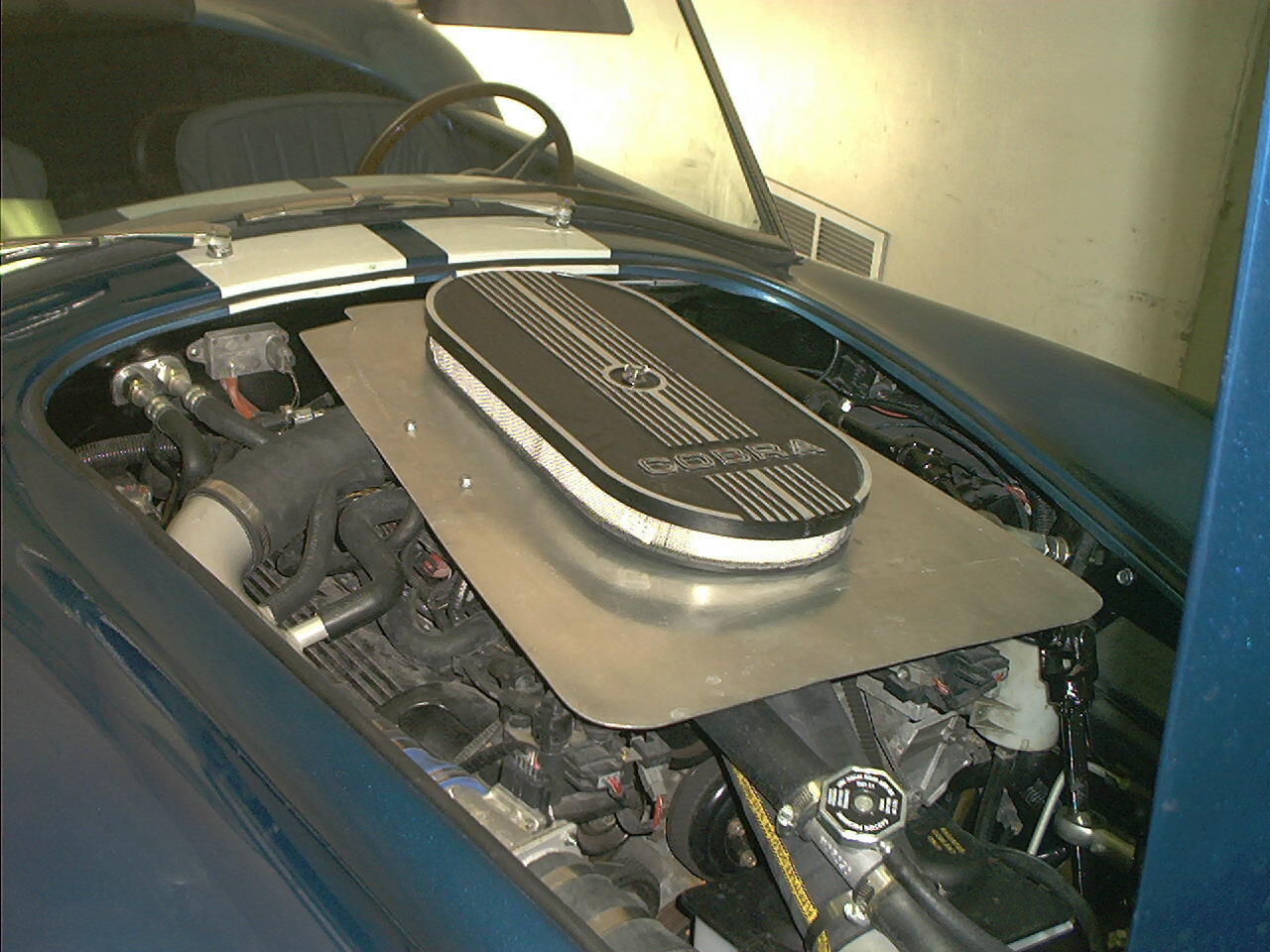 185294_6_Engine_bay_2