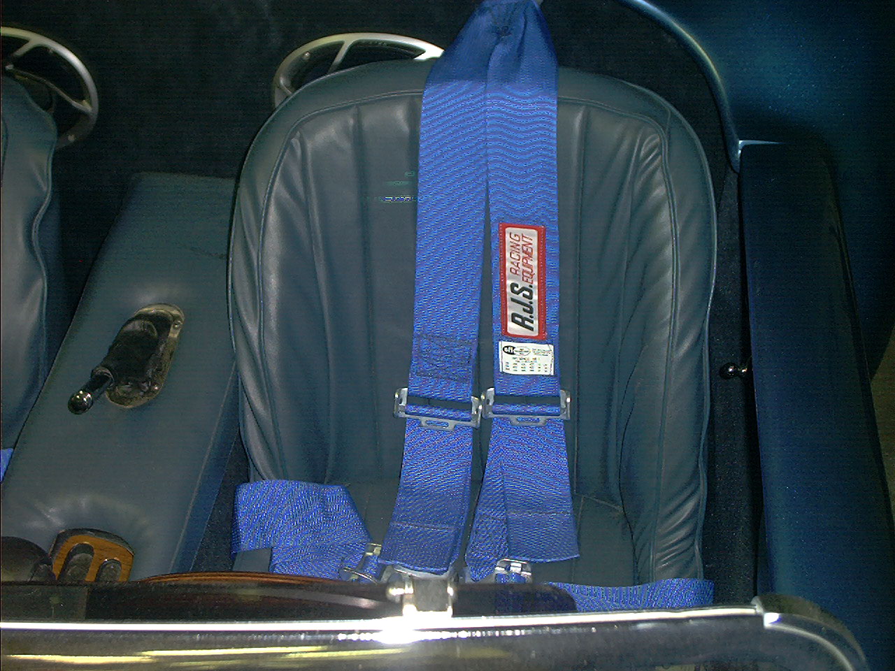 18529Seatbelts_2