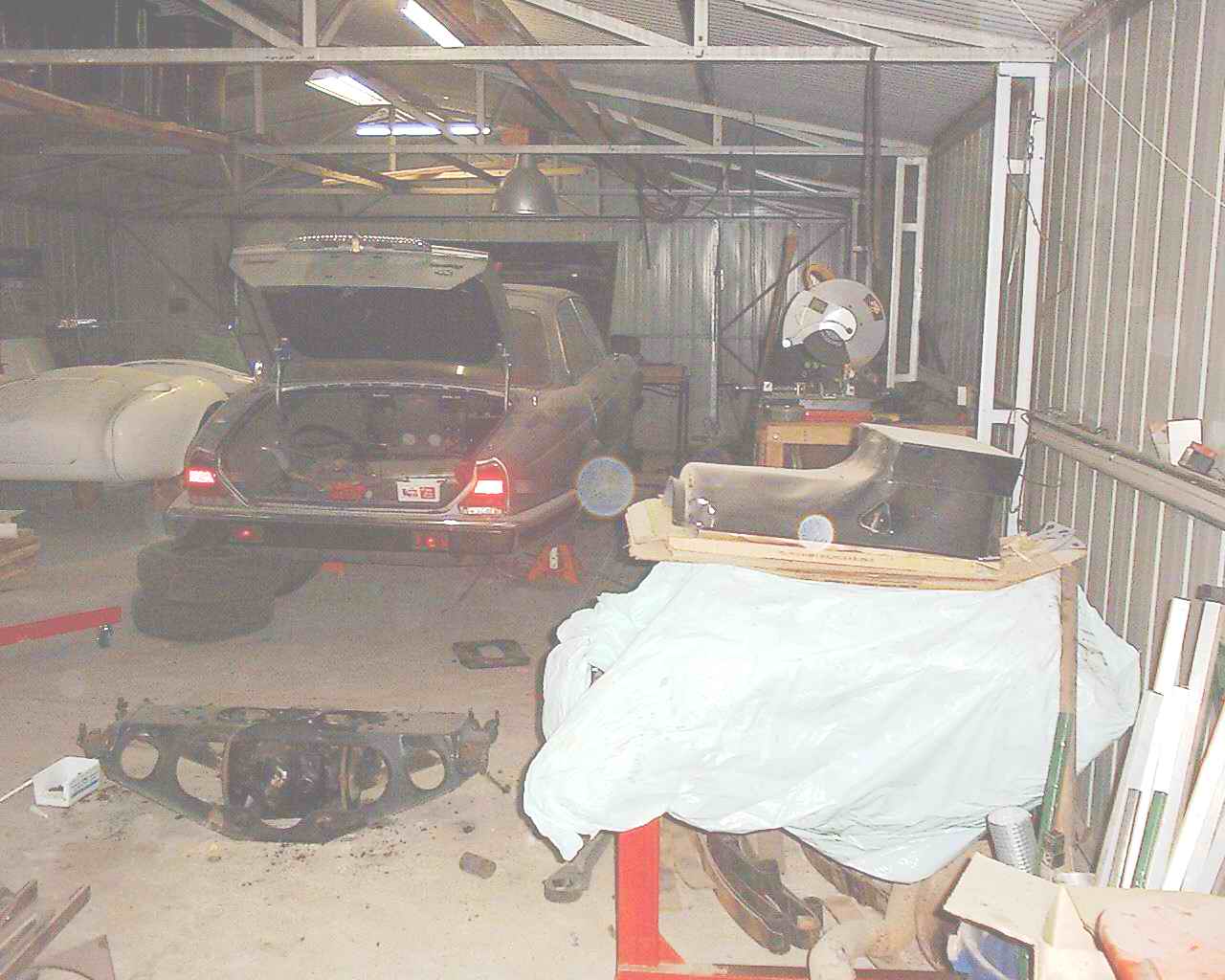 19286shit_everywhere_