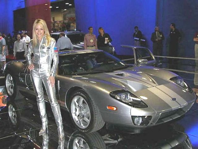 19356FordGTgirl1