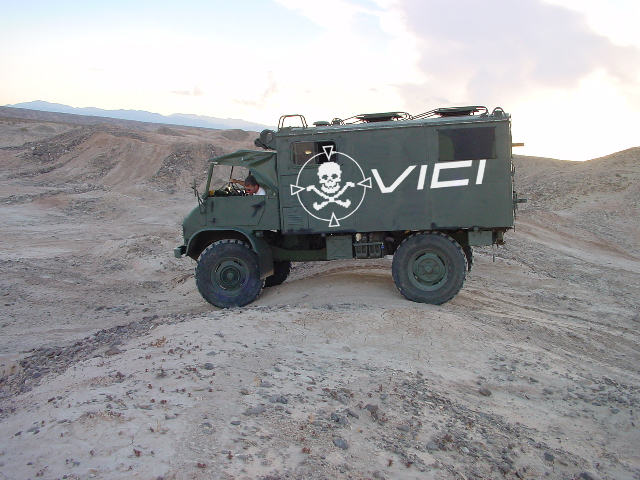 19415unimog_VICI_side