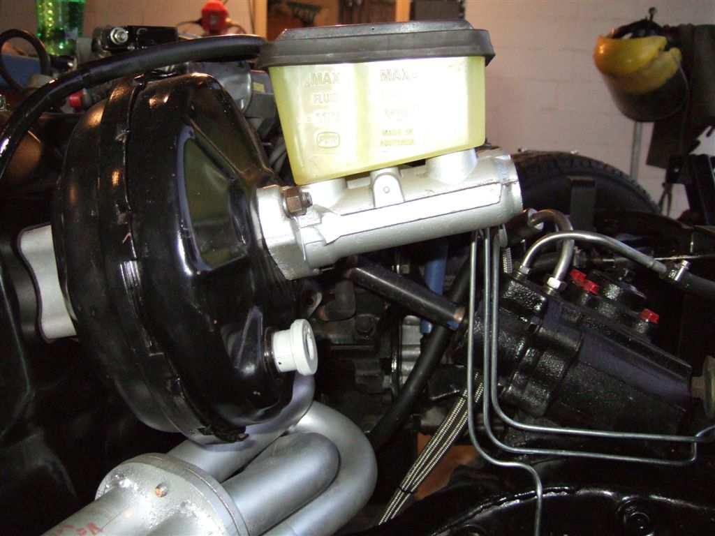 20893Brake_master_cylinder_lines