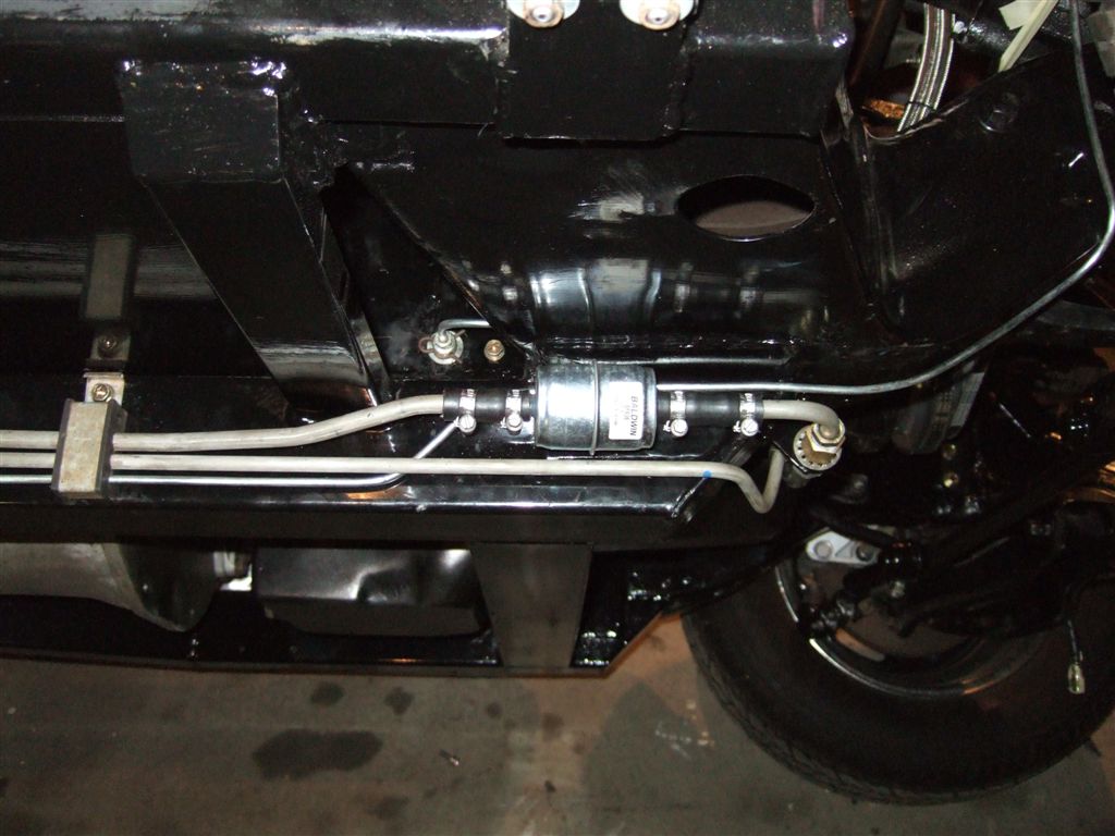 20893Fuel_Brake_Lines_front_