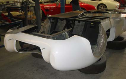 21188Floor_being_fitted_rear1