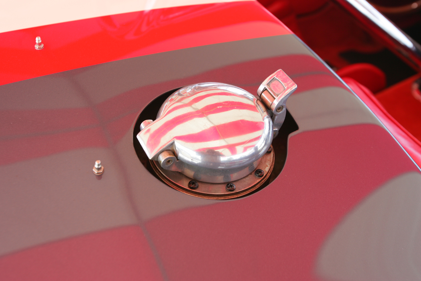 21299CSX2350_gascap_detail