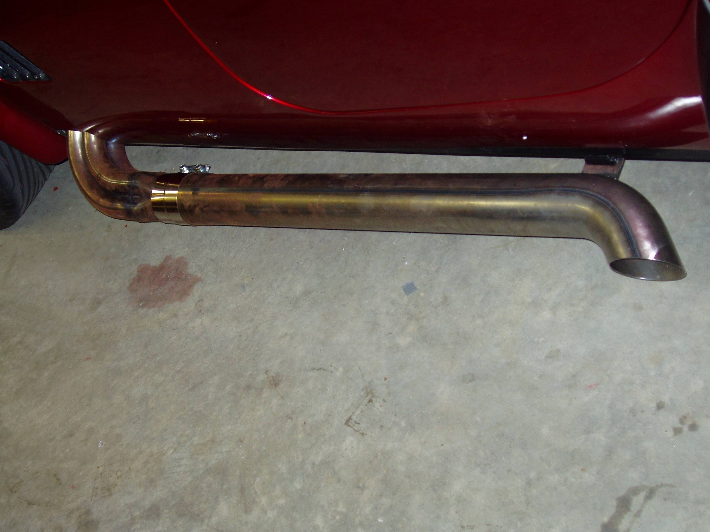 21610Cobra_sidepipes_DRV_side