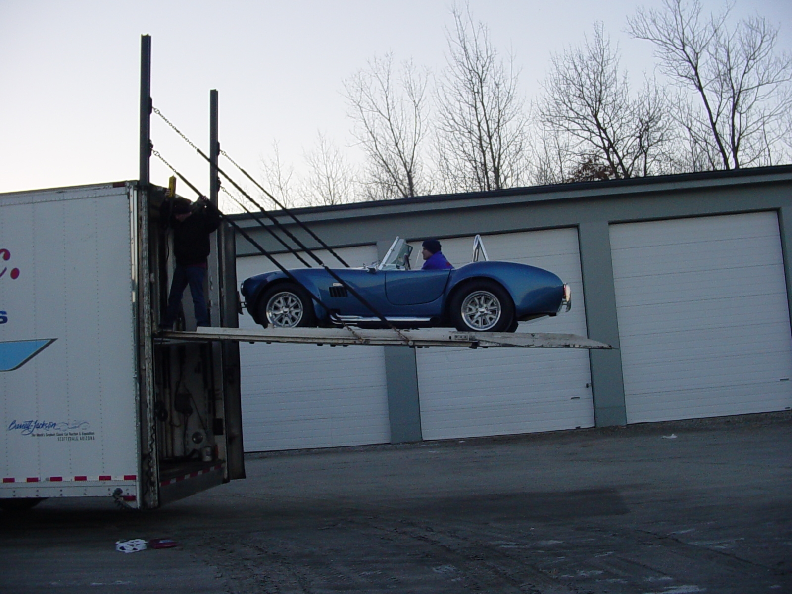 21809Side_View_on_the_Lift